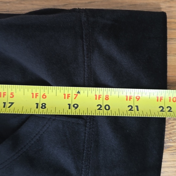 JUICY COUTURE WOMEN'S PLUS JUNIOR SHORT SLEEVE BLACK VELVETEEN HOODIE SIZE XXL - Picture 12 of 15